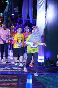 BIB: 3831
                            <button type="button" onclick="openModal(26241463)" class="btn btn-primary btn-sm float-right btn-popup" data-toggle="modal" data-target=".modal-high-quality">
                        <i class="fas fa-shopping-cart"></i> Add to Cart
                    </button>
                                            <button type="button" onclick="isThisMe(26241463, true)" class="btn btn-success btn-sm float-right btn-popup btn-isme hidden" data-toggle="tooltip" data-placement="bottom" title="นี่คือรูปของคุณใช่ไหม คลิกที่นี่เพื่อเอาเข้าอัลบั้ม">
                        <i class="fas fa-plus"></i> Add to album
                    </button>
                    <button type="button" onclick="isThisMe(26241463, false)" class="btn btn-warning btn-sm float-right btn-popup btn-isnotme hidden">
                        <i class="fas fa-ban"></i> Remove from album
                    </button>